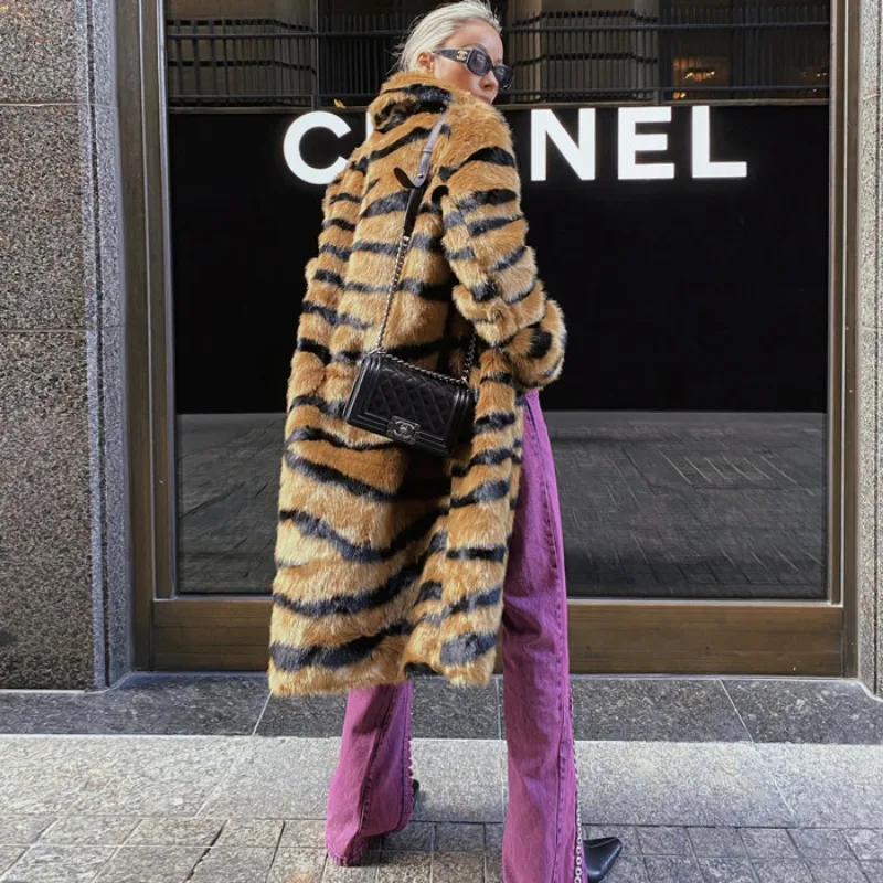 Winter Chic Long Faux Fur Coat Women Fluffy Jacket Luxury Branded Coat Long Sleeve Streetwear Thick Warm Fur Jacket Tiger Stripe