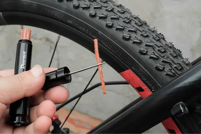 Bicycle Tire Repair Changing A Tubeless Tire Bicycle Tubeless Tyre
