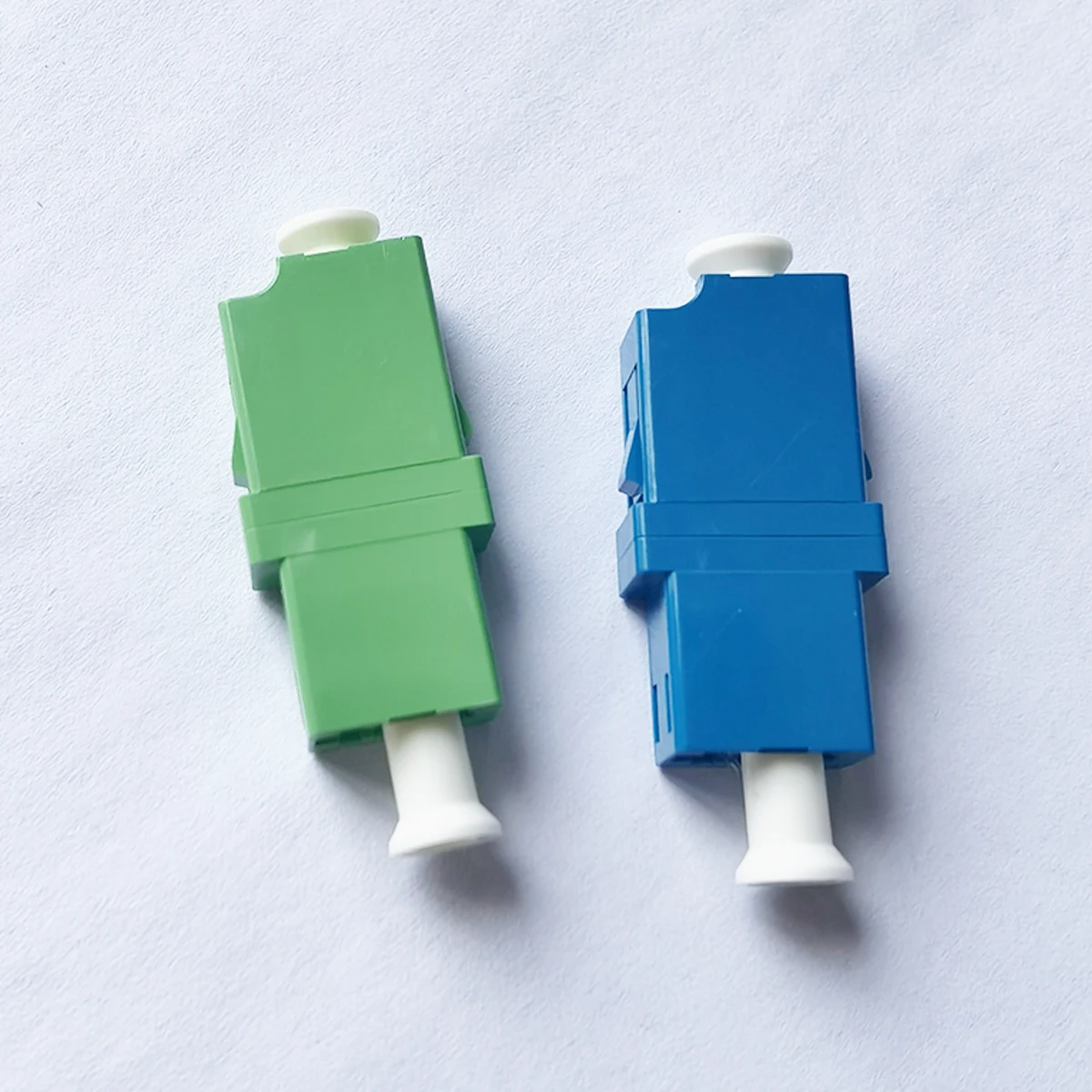 Fiber Optic Adapter Simplex Single Mode LC-APC/UPC FTTH 50pcs Coupler LC Connector Flange