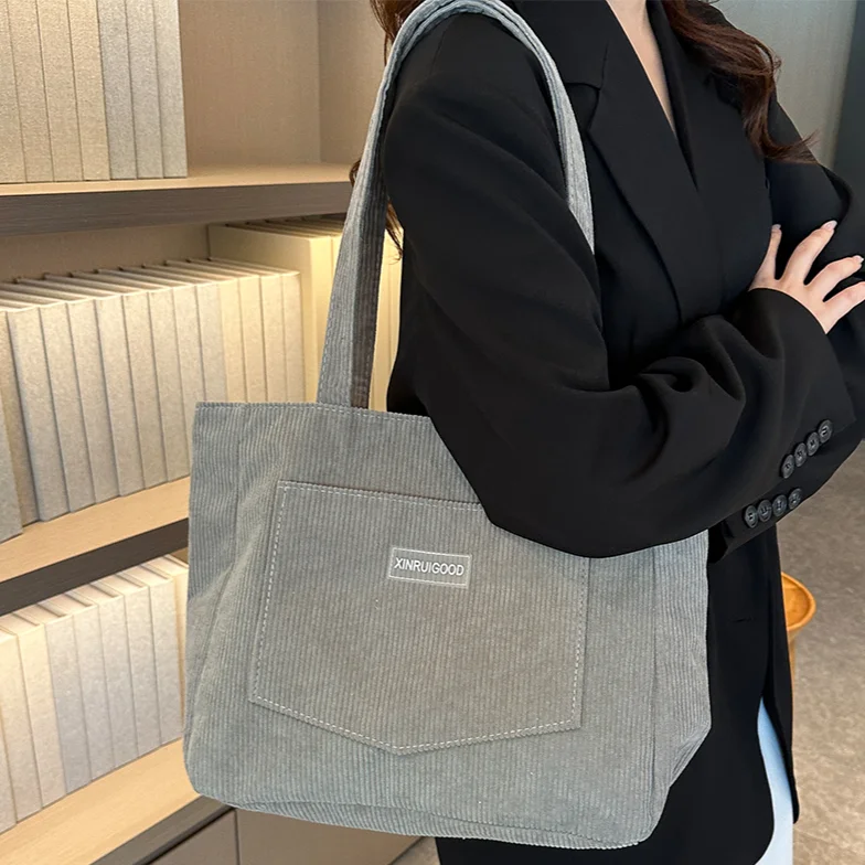 Sac Fourre-tout Femme Velours Côtelé - Grand Modèle 26L, Bandoulière Ajustable - Multi-poches (10) - Idéal Travail, Courses, Université - Lavable Machine