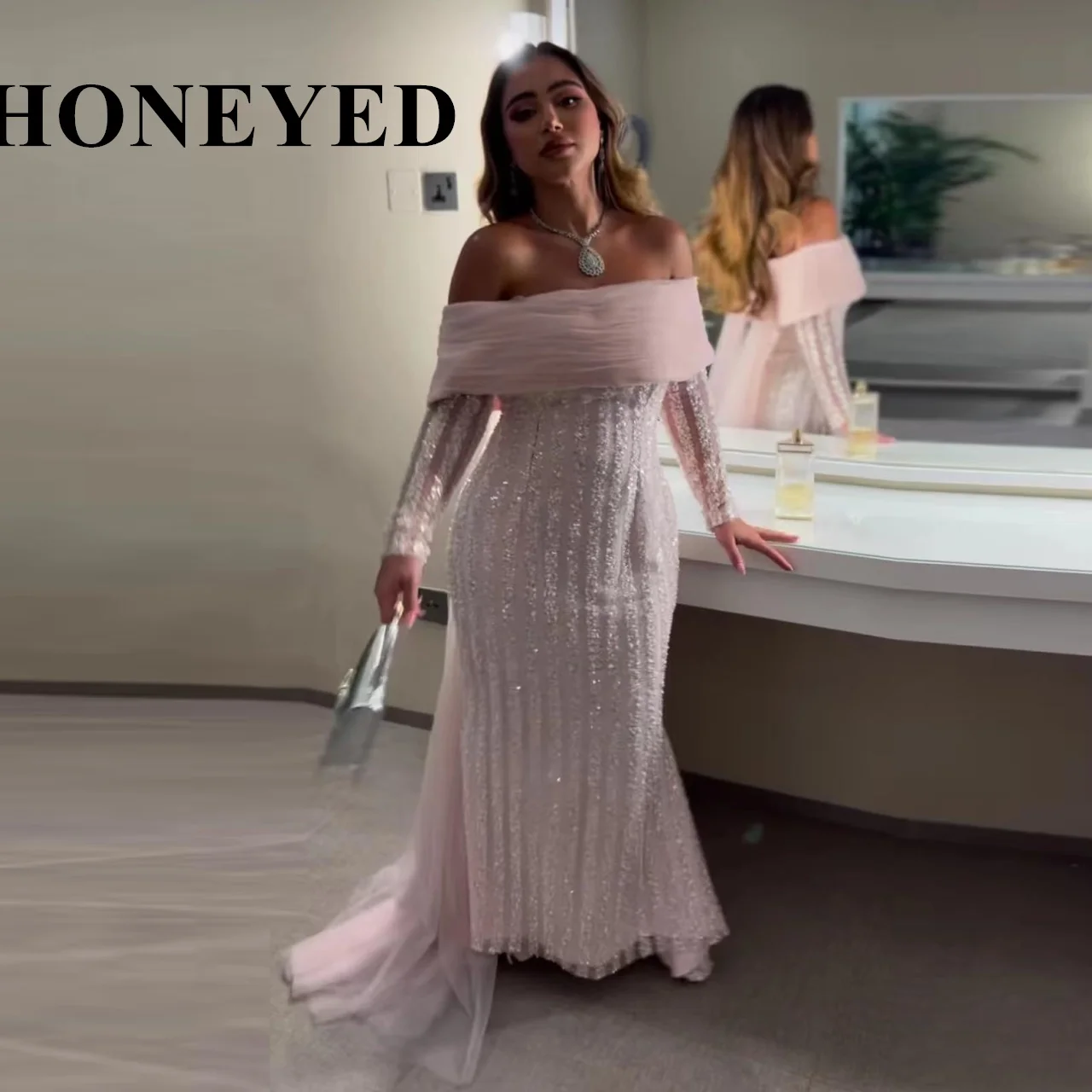 

Off Shoulder Sequins Prom Dresses 2023 Fashion Long Sleeves Tulle Train Mermaid Women Luxury Evening Dresses Formal Party Gown