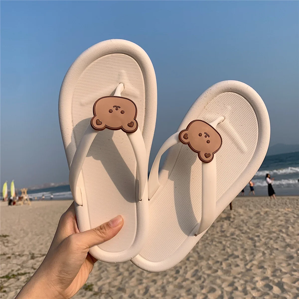 

Women Slippers 2021 Summer New Bathroom Non Slip Flip Flops Beach Slipper Ins Cute Girl Heart Cartoon Bear Indoor Sandals
