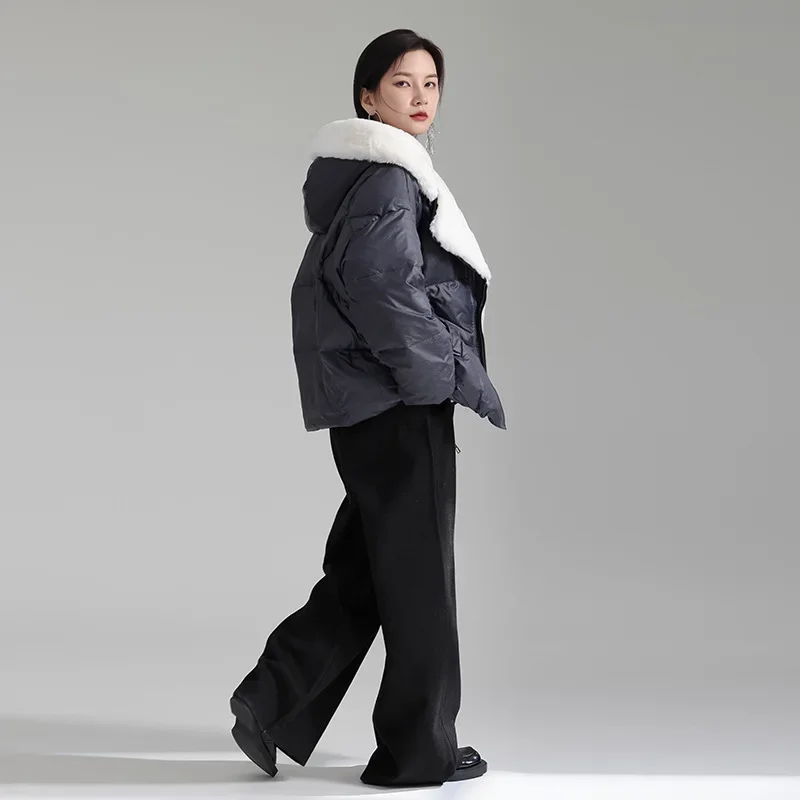 Winter Short Down Jacket Design with Contrasting Color Hooded Fur Collar Shape and Warm Jacket for Women