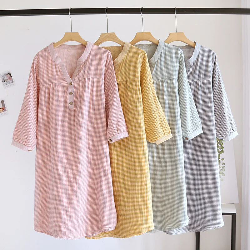 Spring and autumn new women's long skirt 100%cotton gauze plaid nightdress long-sleeved home skirt simple V-neck skirt nightgown
