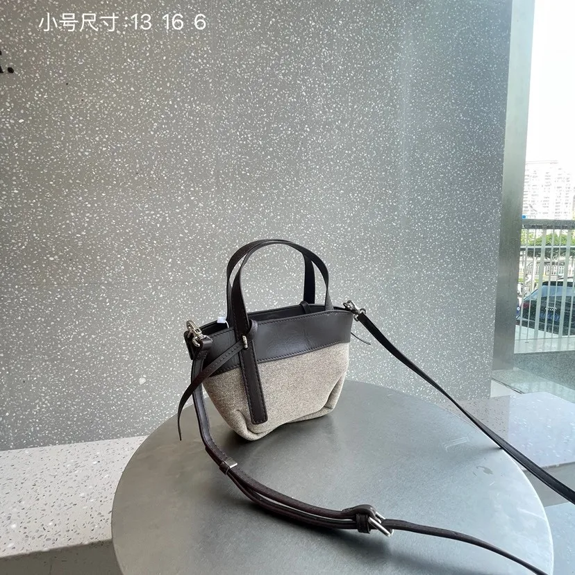 Large Capacity Canvas Tote Bag  Designer Splicing Commuter Handbag Single Shoulder Bag Fashionable Versatile genuine leather