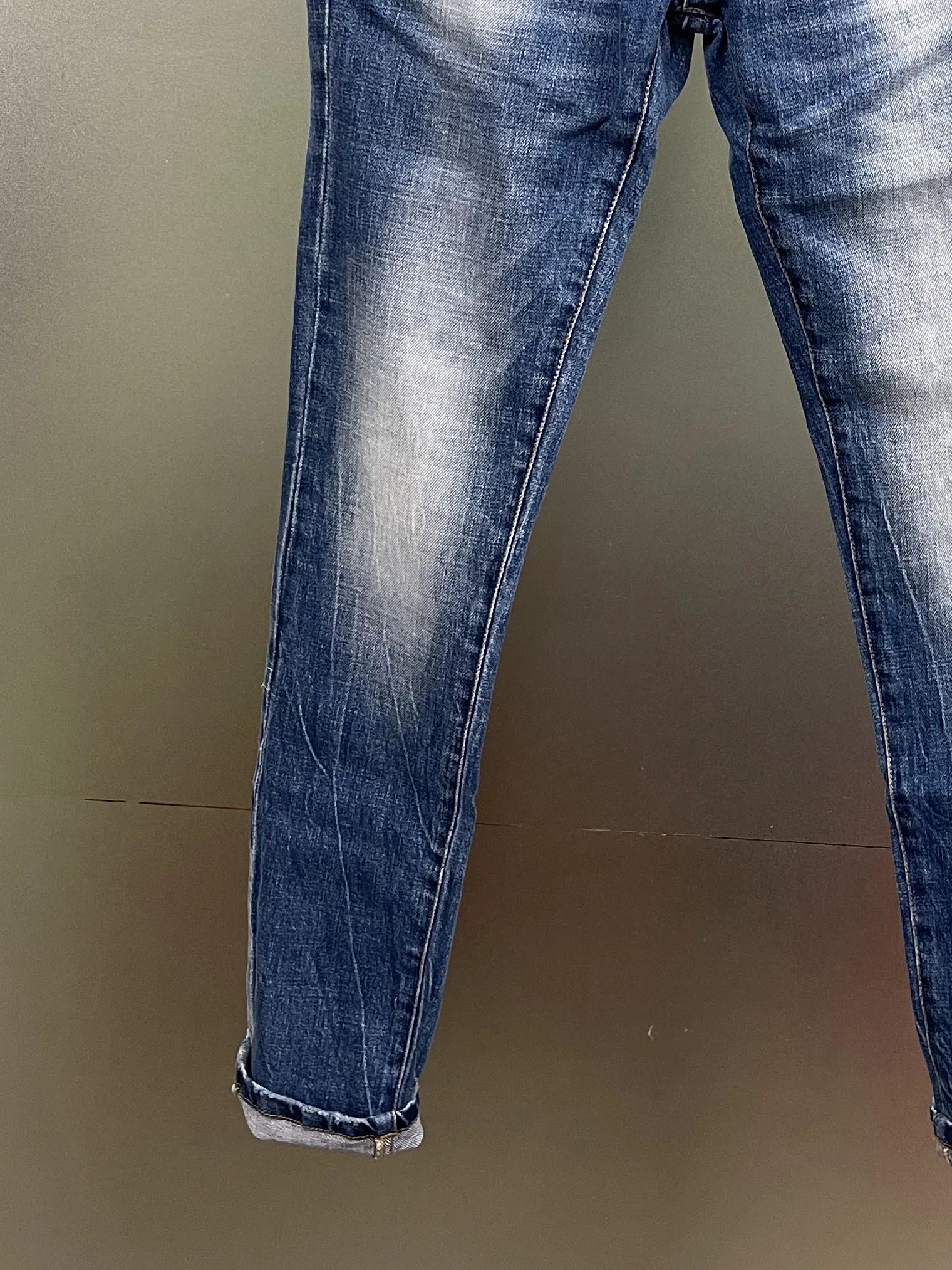 2024 Spring/Summer New D2 Jeans Trendy Men's Wash Embroidered Emblem Maple Leaf Fashion Micro Elastic Small Straight Tube Dark J