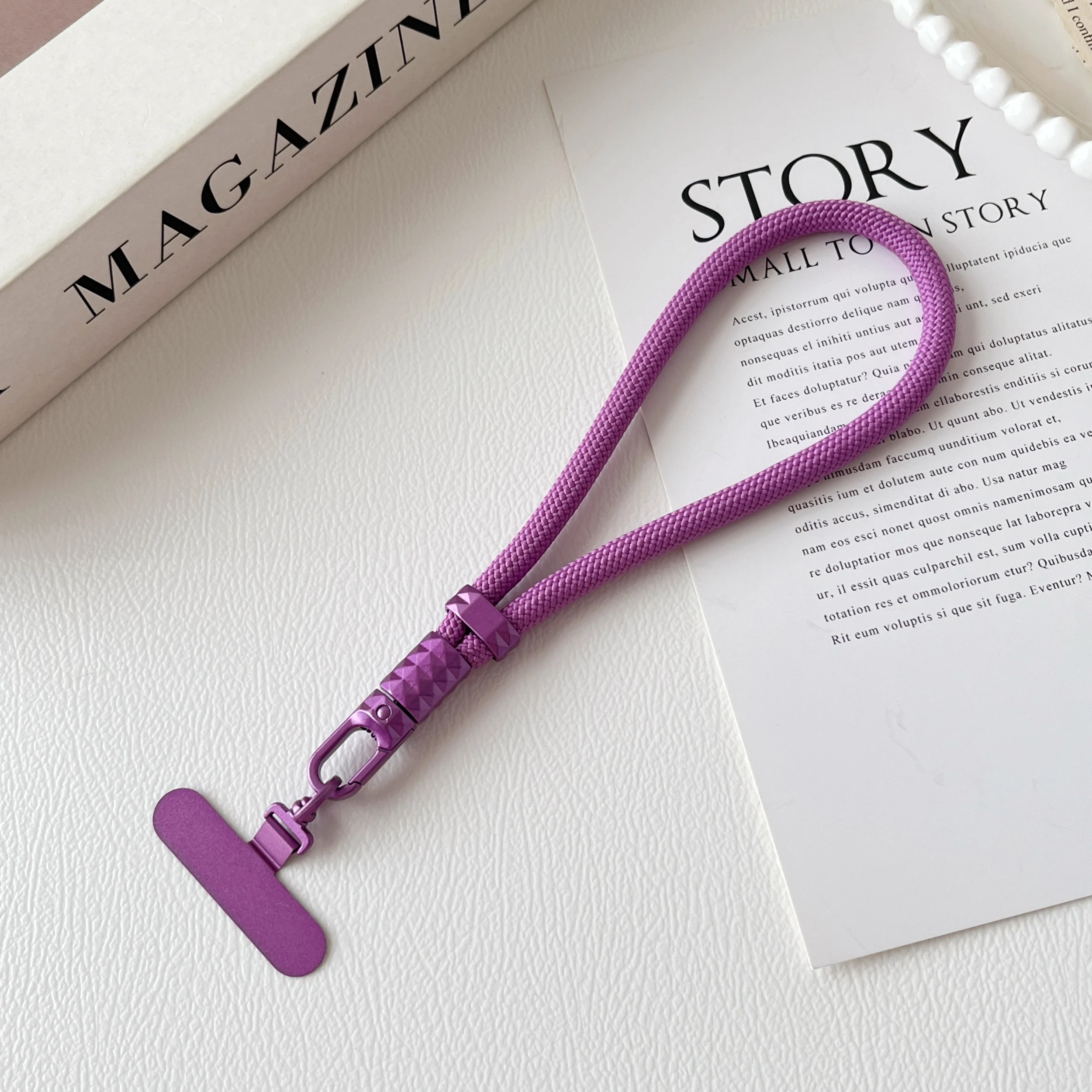 Rotating Mobile Phone Lanyard with Adjustable Anti-Tangle Wrist Strap