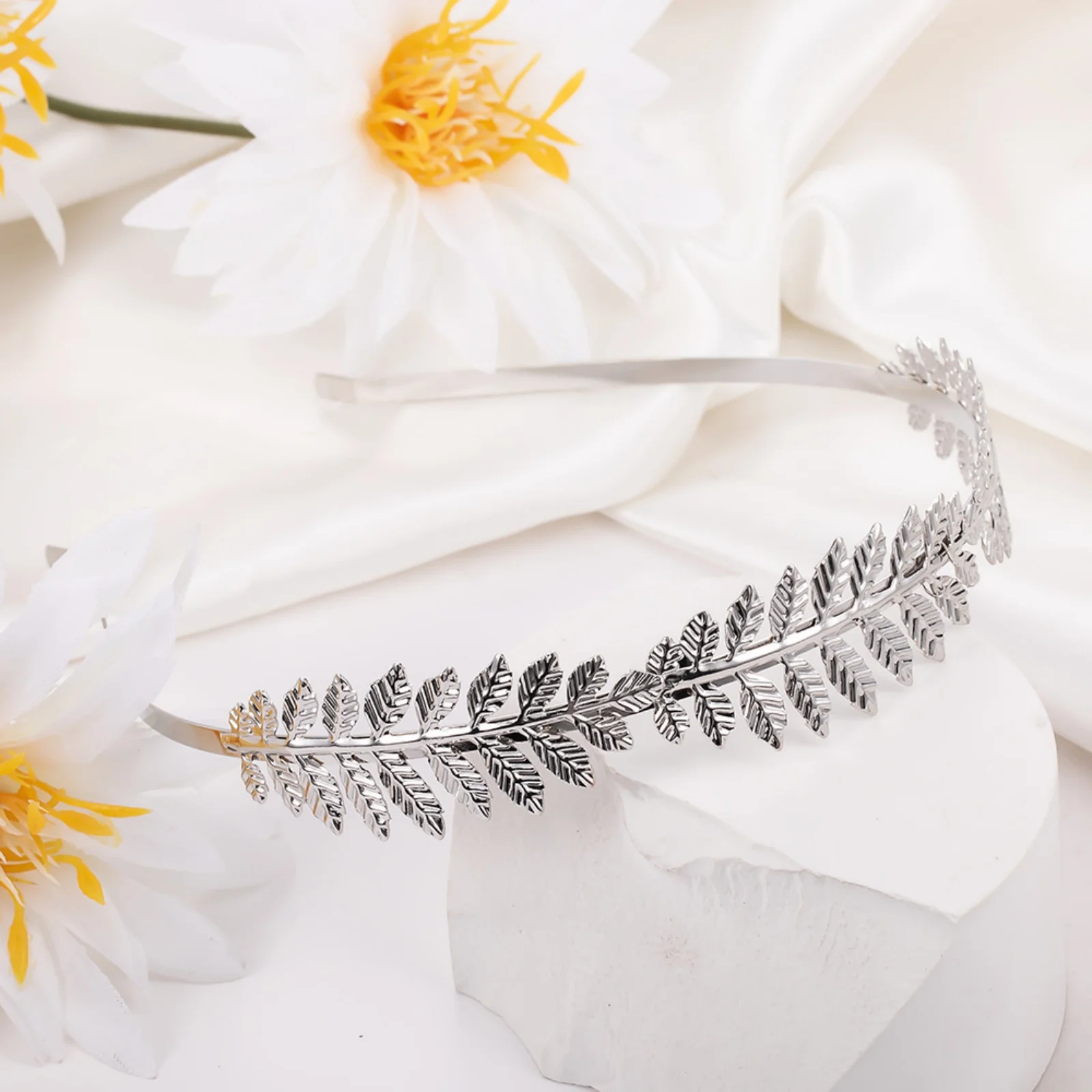 1pc  Gold Leaf Headband, Greek - Style Hair Crown, Fashionable Metal Hair Accessory for Women, Ideal for Parties & Events