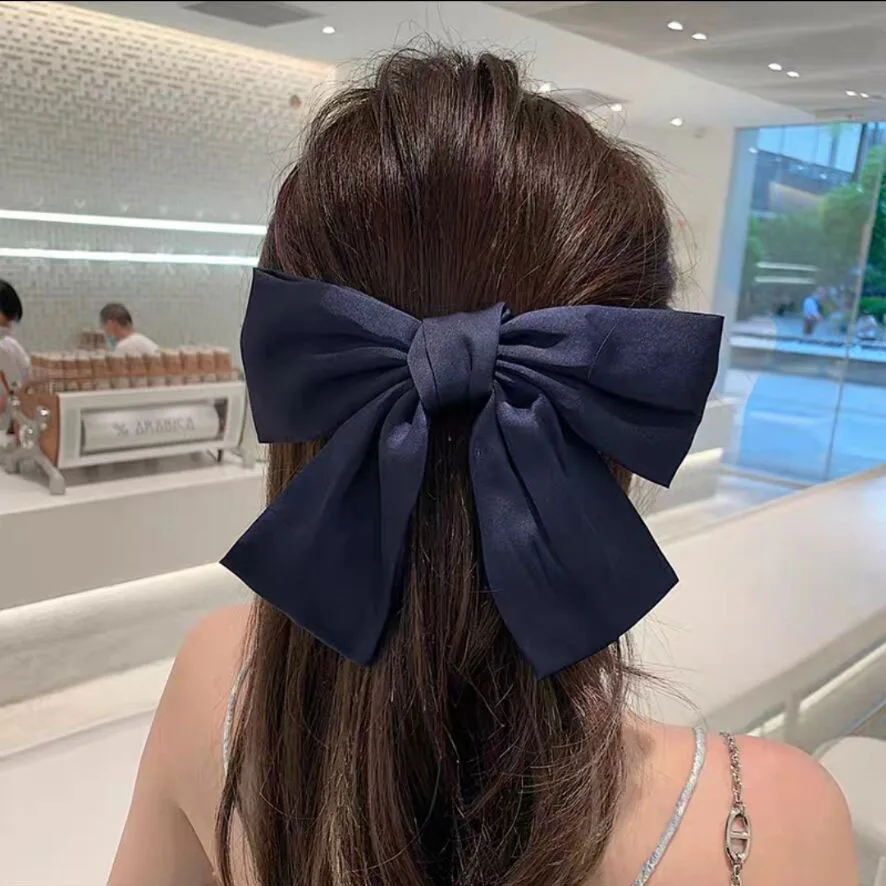 Elegant Black Large Bow Hair Clip - Stylish Hairpin and Headdress Accessory