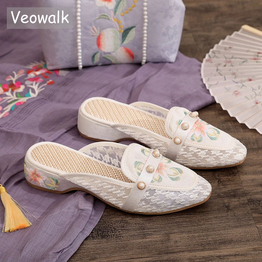 

Мюли Veowalk женские с жемчужинами, мягкие удобные элегантные туфли ручной работы из хлопка, с кружевной марлевой вставкой, на плоской подошве, летняя обувь с вышивкой