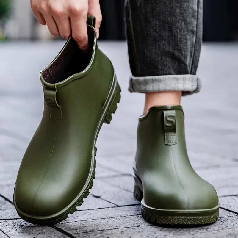 Thickened Couple Style Outdoor Waterproof Non-Slip Portable Rain Boots Short Tube Ladies Rain Shoes Easy Carry Men Women Shoes