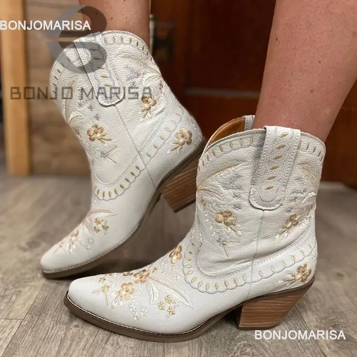 

BONJOMARISA Embroidered Western Boots For Women Ankle Bootie Cowboy Cowgirls Flower Print Fashiin Chunke Heel Slip On Shoes 2022