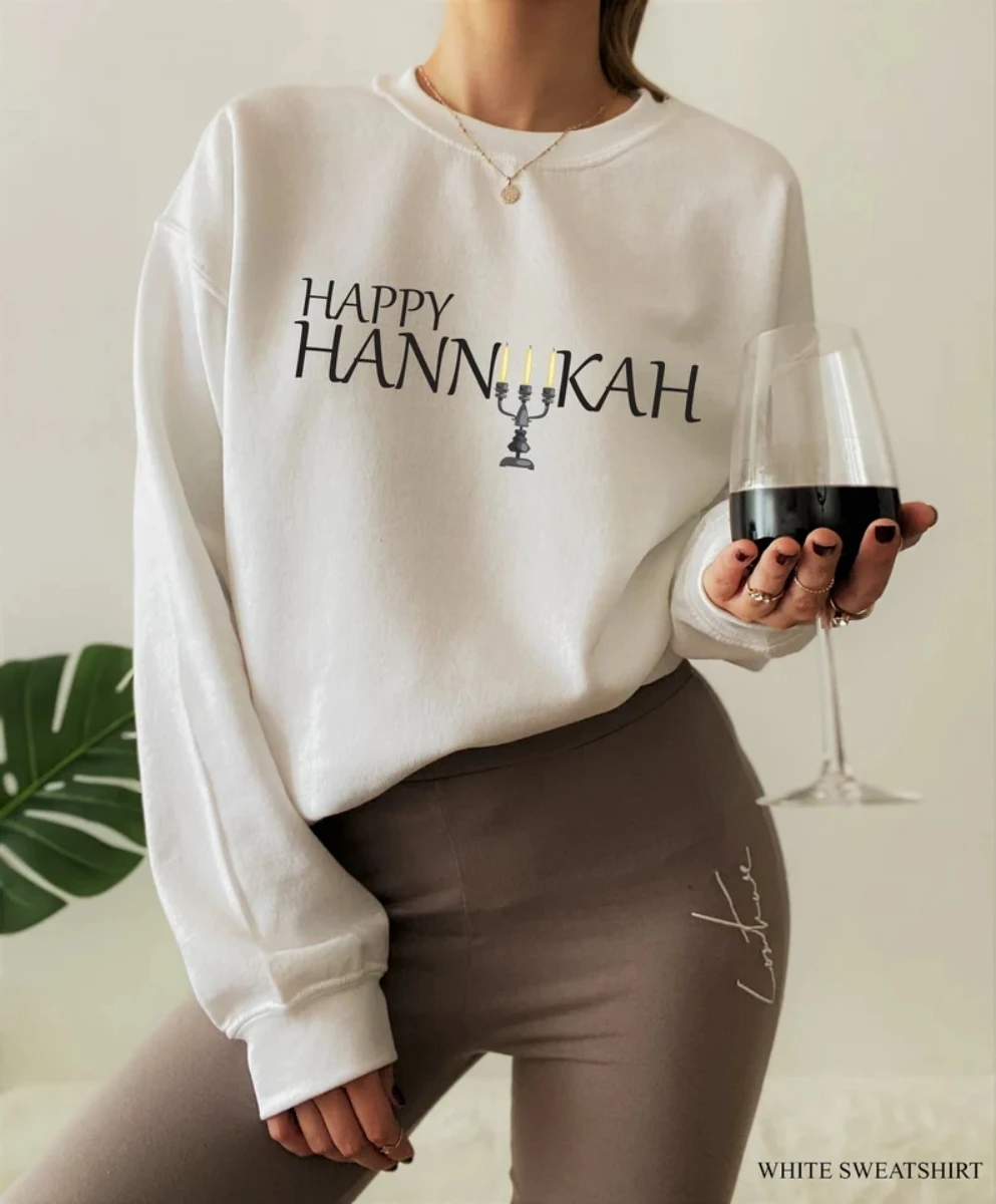 Happy Hanukkah Sweatshirt Aesthetic Jewish Sayings Crewneck Tee Trendy Chanukah Holiday Shirt Winter Outfits For Women