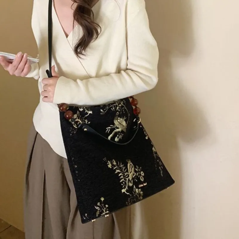 Vintage Landscape Embroidery Black Handbag Women Ethnic Large Capacity Beaded Shoulder Bags Ladies Elegant Premium Crossbody Bag