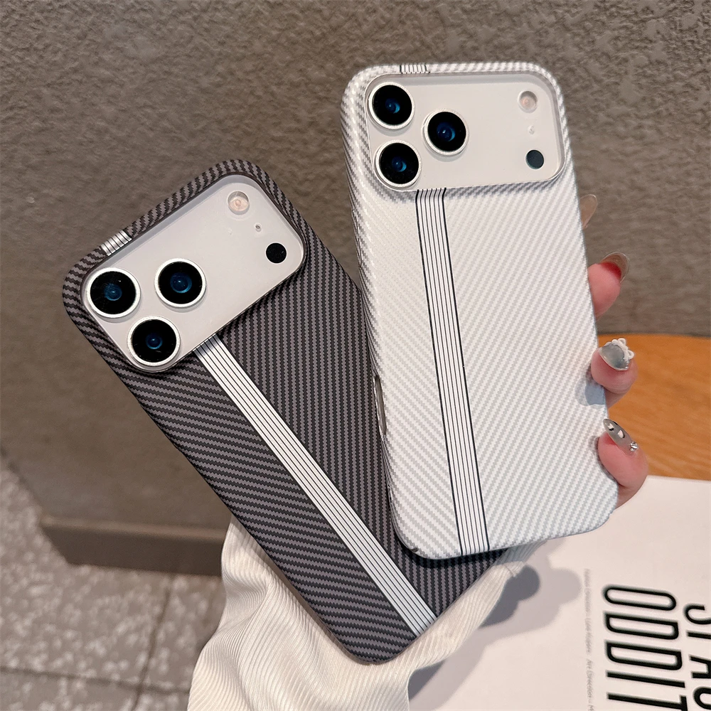 Kevlar Carbon Fibre PC Hard Case side profile
