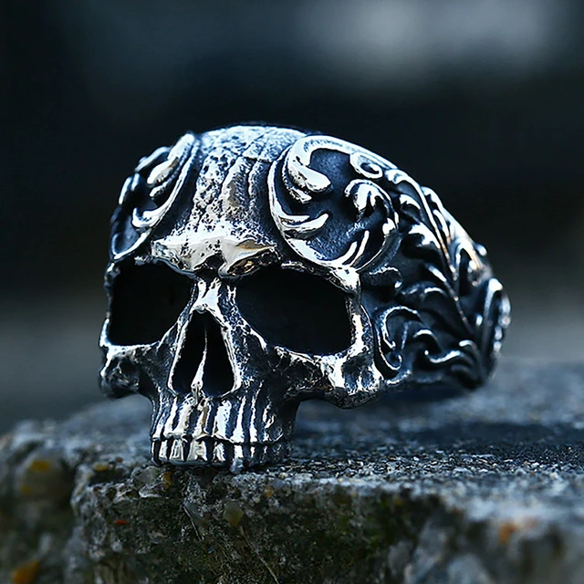 Skull Rings for Her-White or Black Lab Diamond – SurewayDM