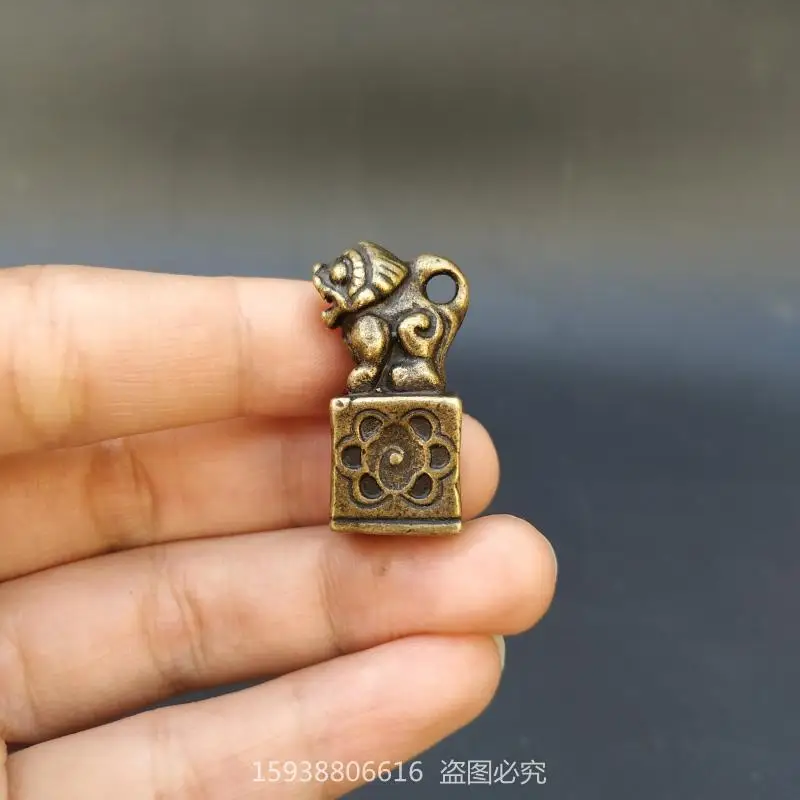 Antique Bronze Miscellaneous Collection, Antique Pure Copper, Lucky Beast Lion, Retro Mini Micro Carved Brass Small Square Print