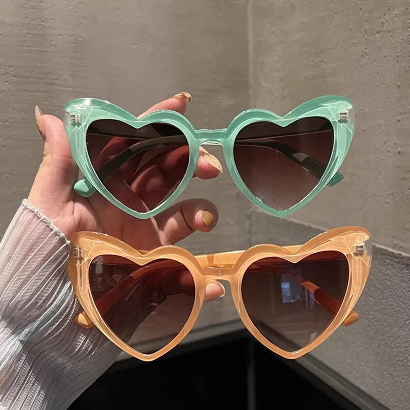 Trendy Cosplay Party Glasses Eyewear Heart-Shaped Sunglasses UV400 Protection Heart Sunglasses for Women Clout Goggle 4