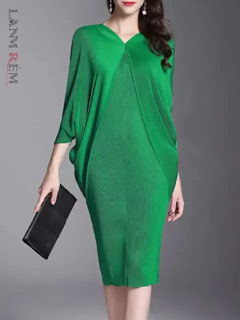 LANMREM Women Dress Round Neck Three Quarter Batwing Sleeves Dresses Loose Pleated Fashion 2025 2H236