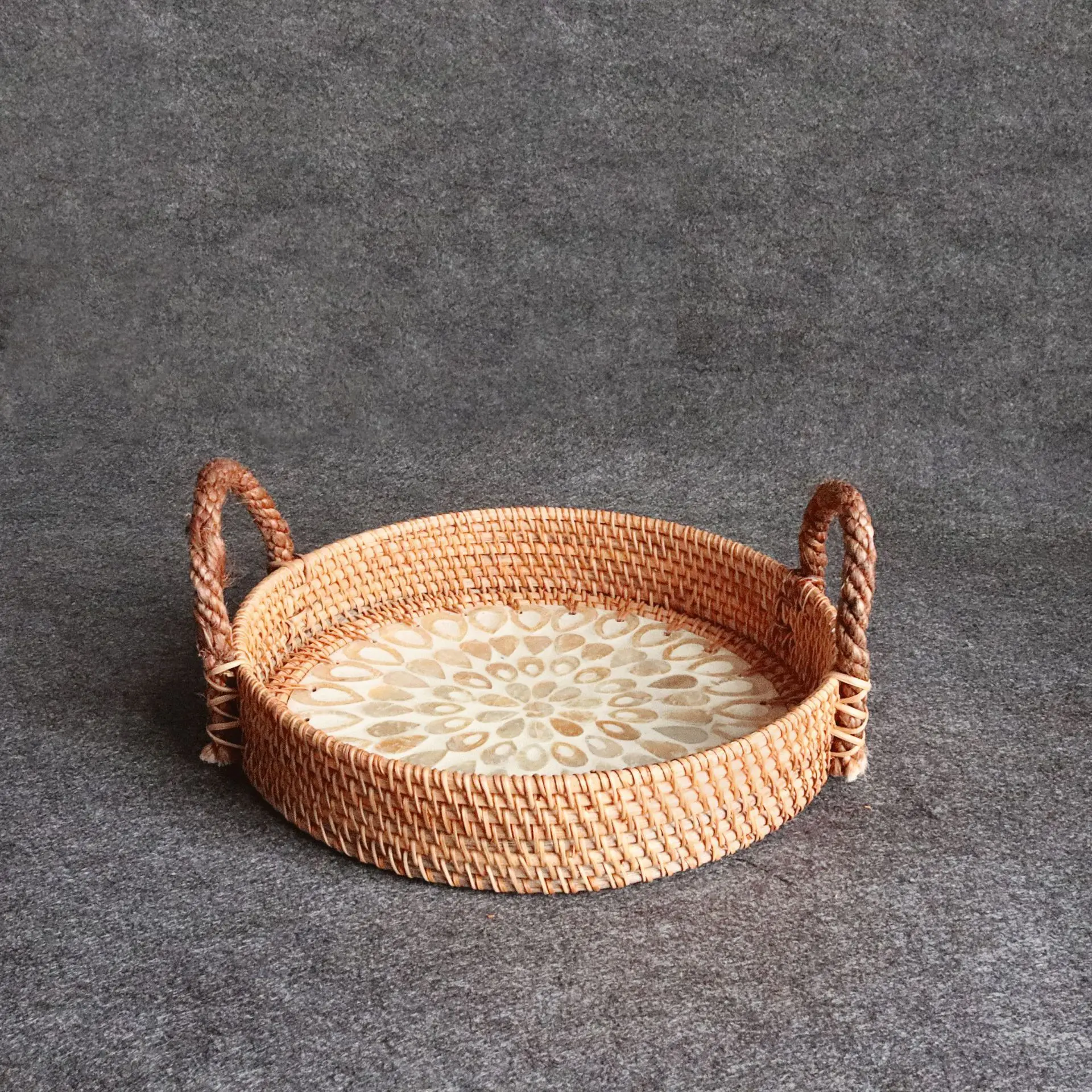 

rattan shell circular tray with handle living room fruit storage plate autumn rattan woven fruit plate