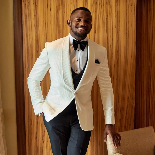 Groom Tuxedo White Coat Black Pants African Suits For Men Latest
