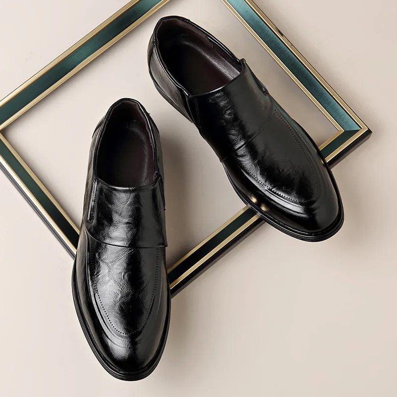 Men's Casual Professional  Leather Shoes, Large Size 35-44 Fashionable Leather Shoes