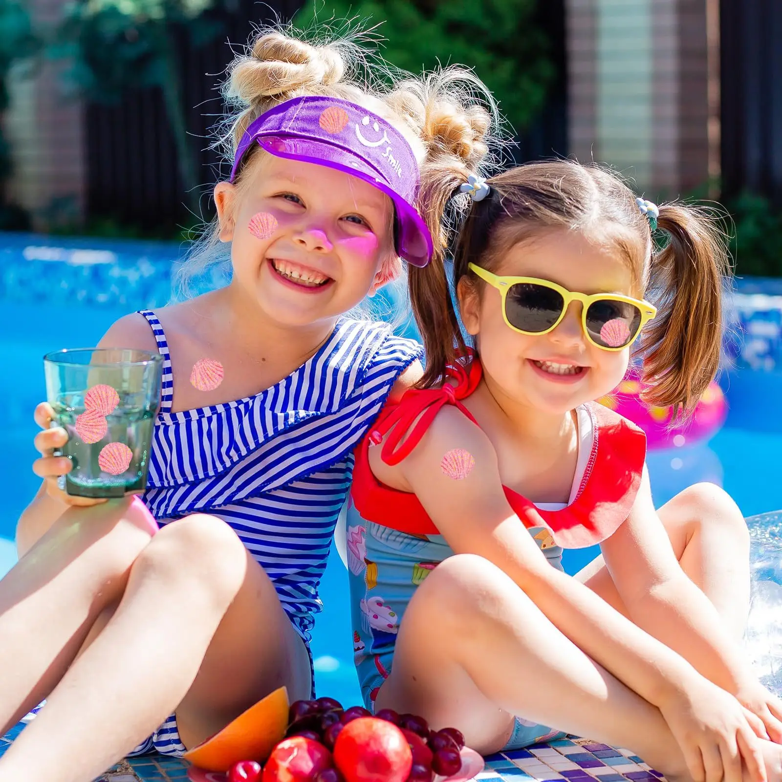 500 Pcs 여름 조개 스티커 롤 홀로그램 씰 스티커 반짝이 핑크 바다 조개 반짝 이는 자체 접착 데칼 생일용