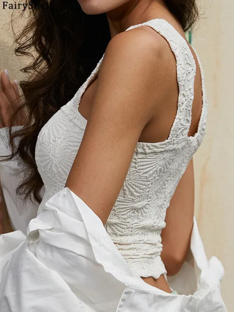 Sarah Sleeveless jacquard Top 5