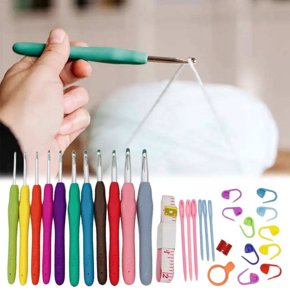 Crochet Hooks Set Aluminum Crochet Hooks with Case Colorful Crochet Hooks Kit Ergonomic Handle for Mom Grandma Gifts