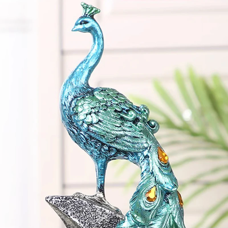European style Resin Peacock Shape Auspicious Decoration Home Office Living Room TV Cabinet Wine Wedding Housewarming Decor, 1Pc