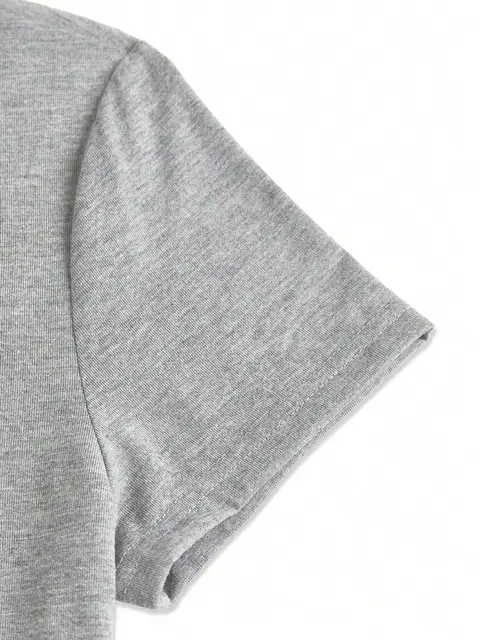 Camiseta Feminina Casual de Verão com Estampa de Leopardo Wife Mom Boss