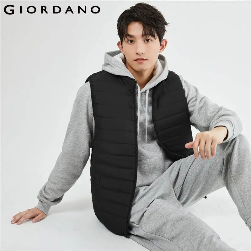 

GIORDANO Men Vests Stand Collar Solid Color Padded Casual Vest Jackets Snap Button Slant Pockets Quality Puffer Vests 13072815