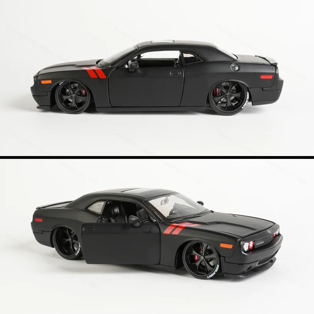 Maisto 1:24 2008 Dodge Challenger Sports Car Static Die Cast Vehicles Collectible Model Car Toys 6