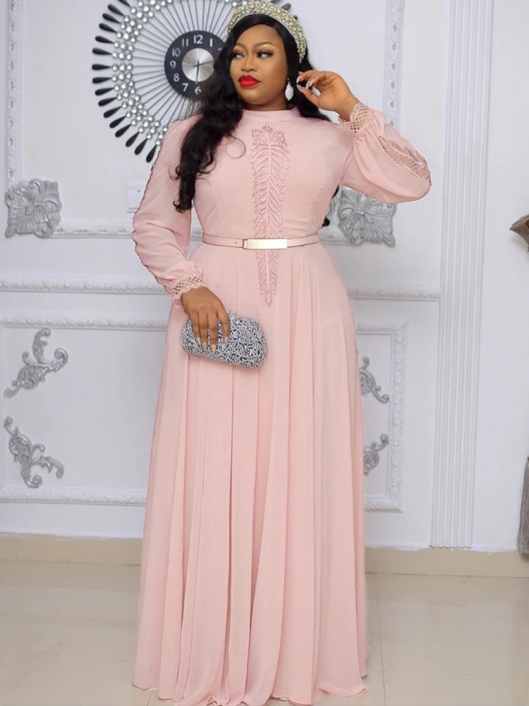 

Платье женское длинное в африканском стиле с поясом и рукавом 2023