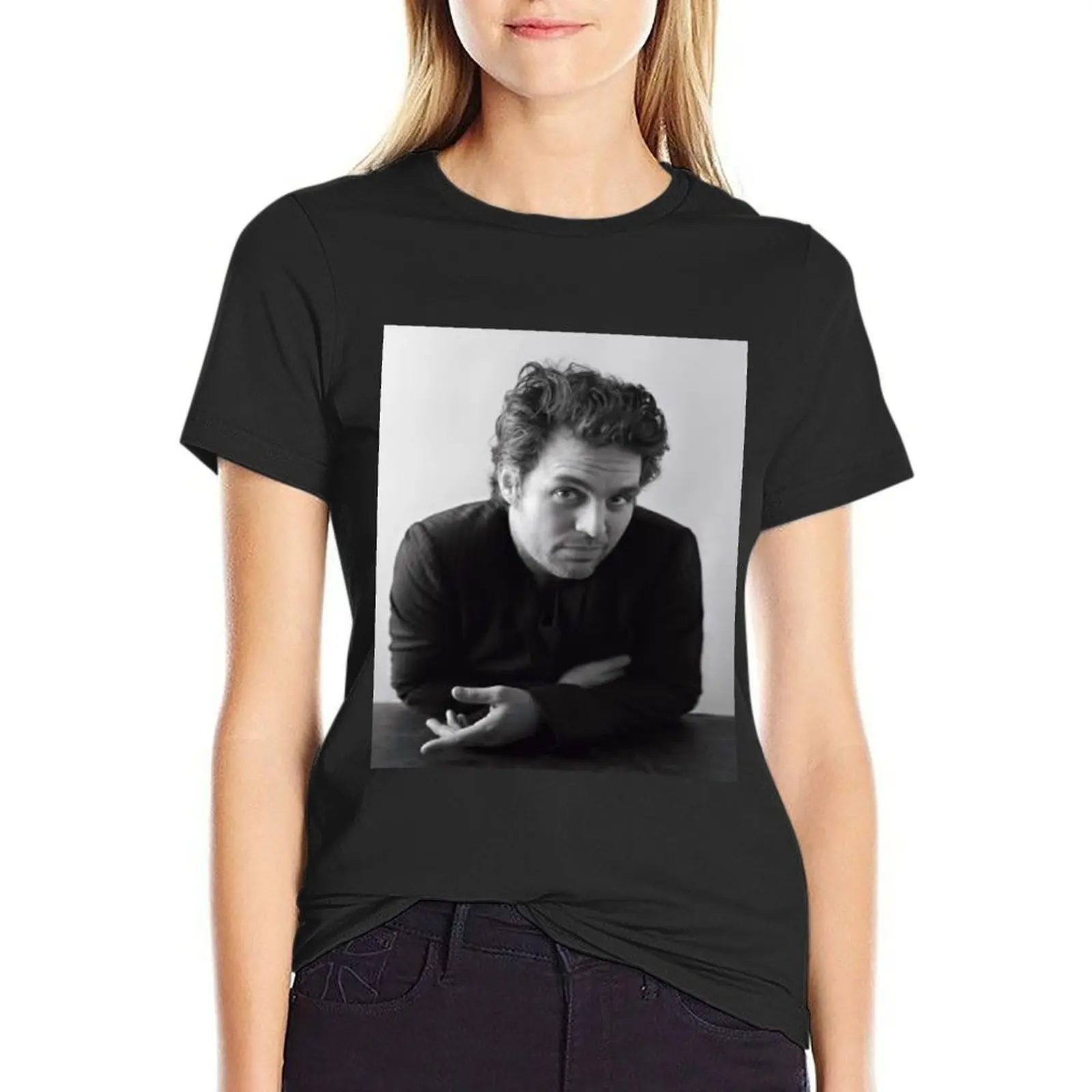 

Mark Ruffalo Aesthetic T-shirt lady clothes shirts graphic tees t-shirts for Women graphic tees funny