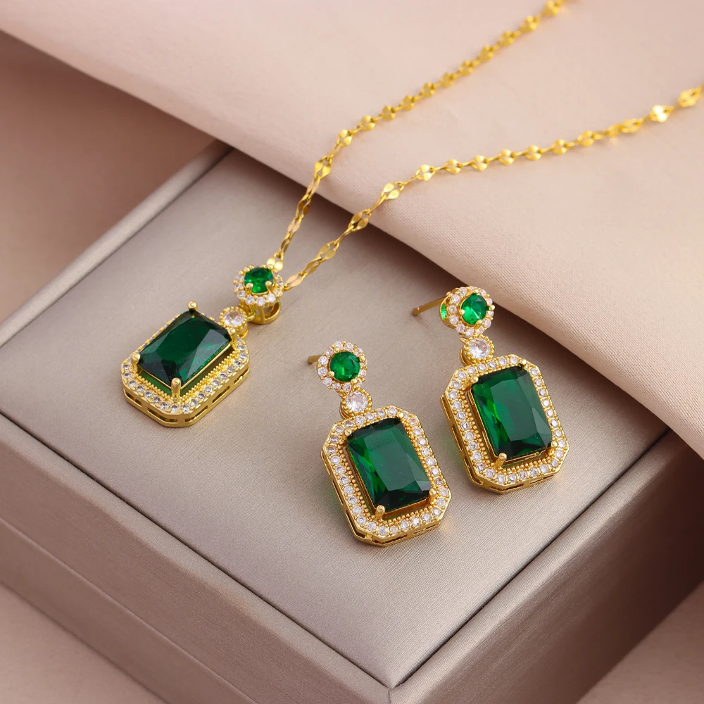 6115 Set Green