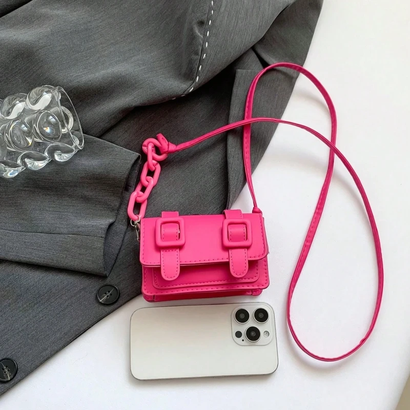 2025, modische Miniatur-Crossbody-Tasche in Lippenstiftform für Damen im Herbst/Winter, vielseitige kleine Umhängetasche – Detail 9