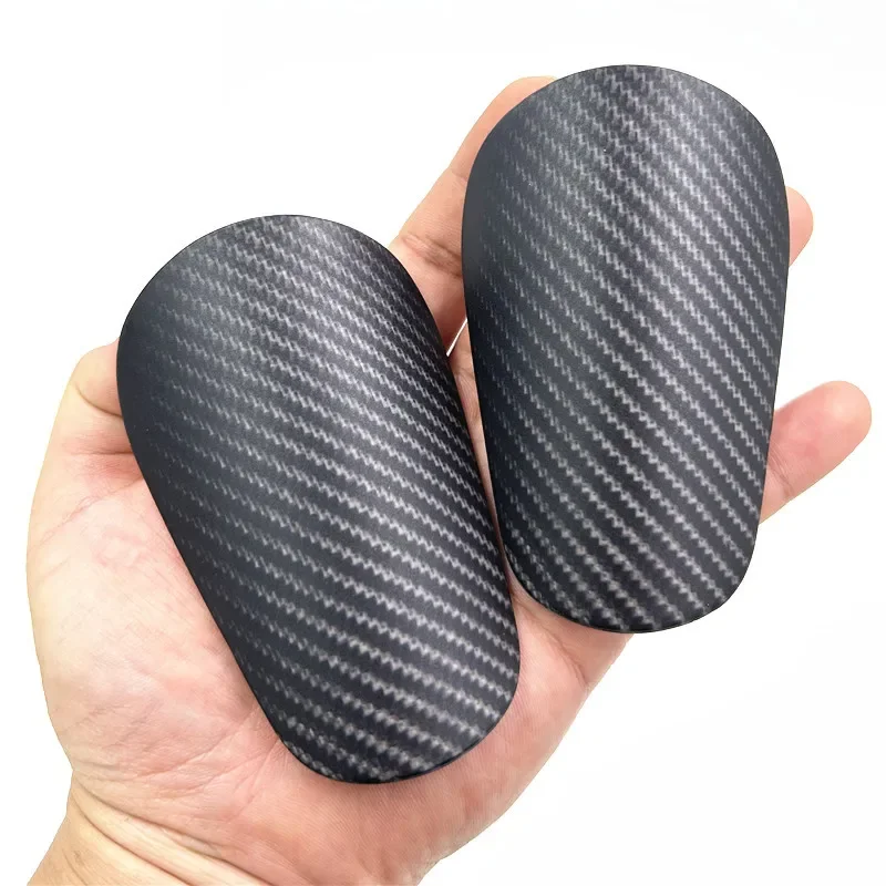1 Pair Mini Football Shin Pads Wear-resistant Shock Soccer Leg Training Shank Protector Lightweight Soccer Training Shank Board soccer shin guards shin guard pads