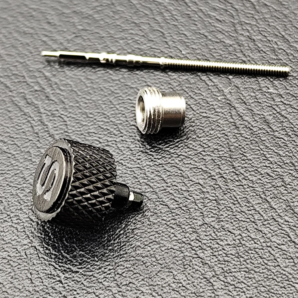 Black Silver Screw-In Crown with Atem Engraved 'S' Design