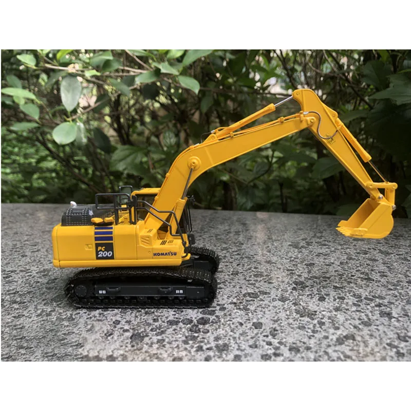 1:50 Scale KOMATSU PC200-11 Excavator Alloy Engineering