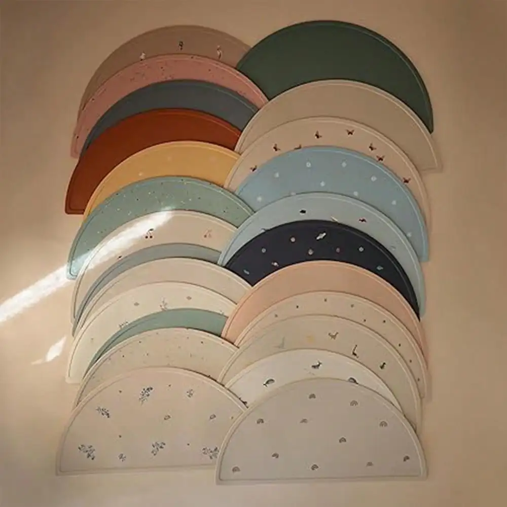 Silicone Placemat 1PCS Silicone Printing Placemat Baby Cartoon Placemat Non-slip Insulated Kitchen Table Mat Easy To Clean and Foldable