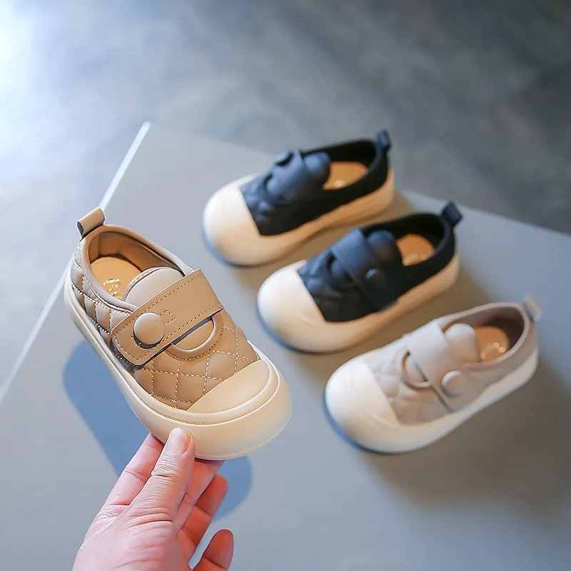 

Children's Skate Shoes 2023 Autumn New Soft Sole Comfort Sneakers Kids Boys Girls Antiskid Student Single Shoes Tenis Masculino
