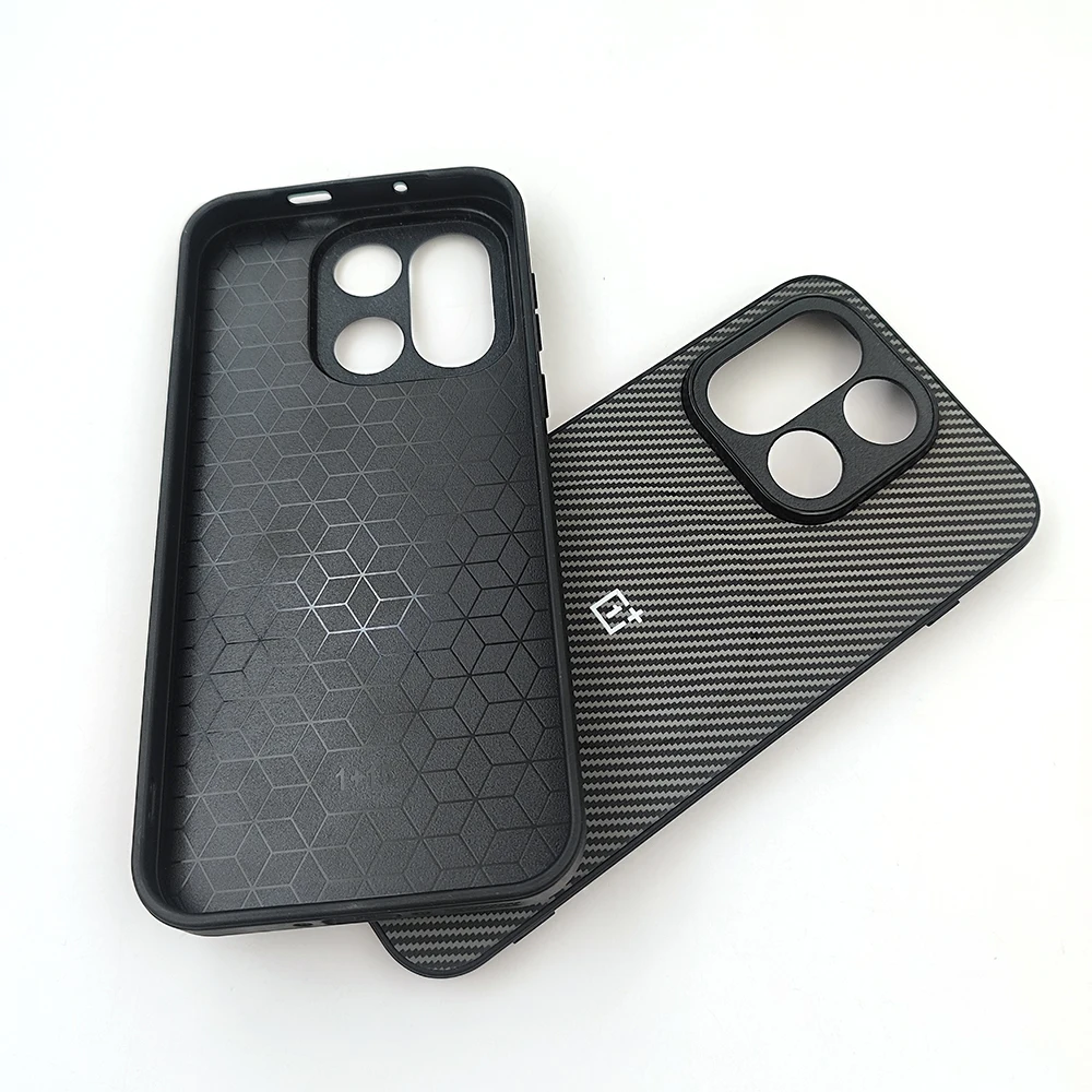 Carbon Fiber Texture Magnetic Wireless Charging Phone Case