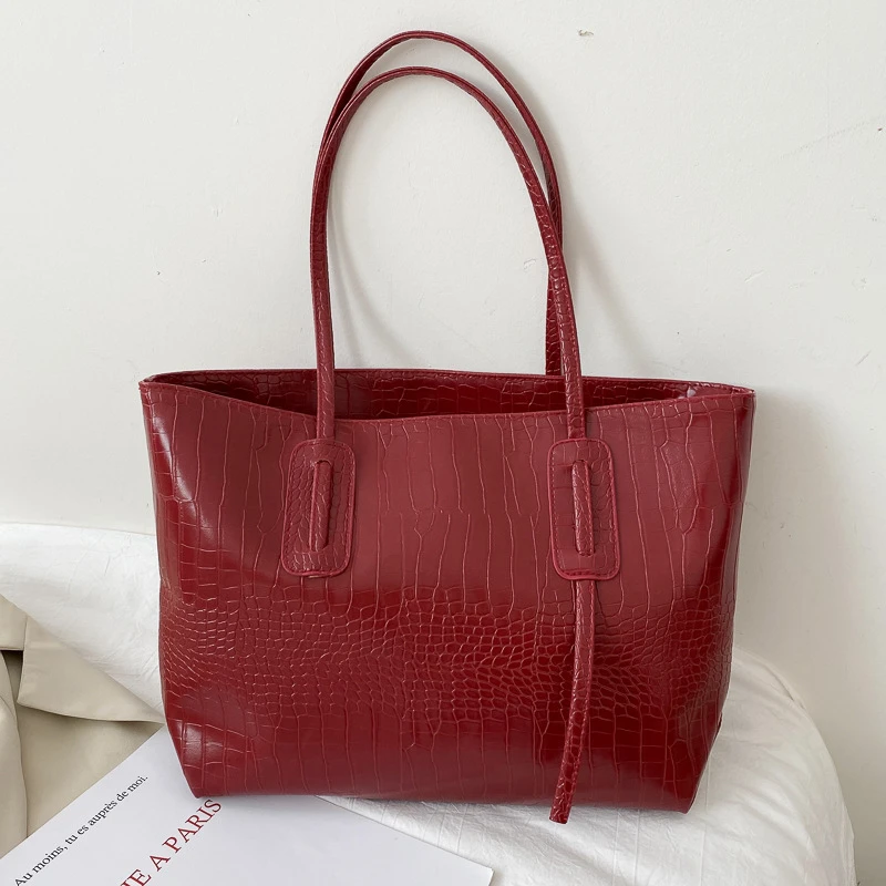 

2022 Simple Large Capacity New Fashion Versatile One Shoulder Net Red Portable Tote Bag
