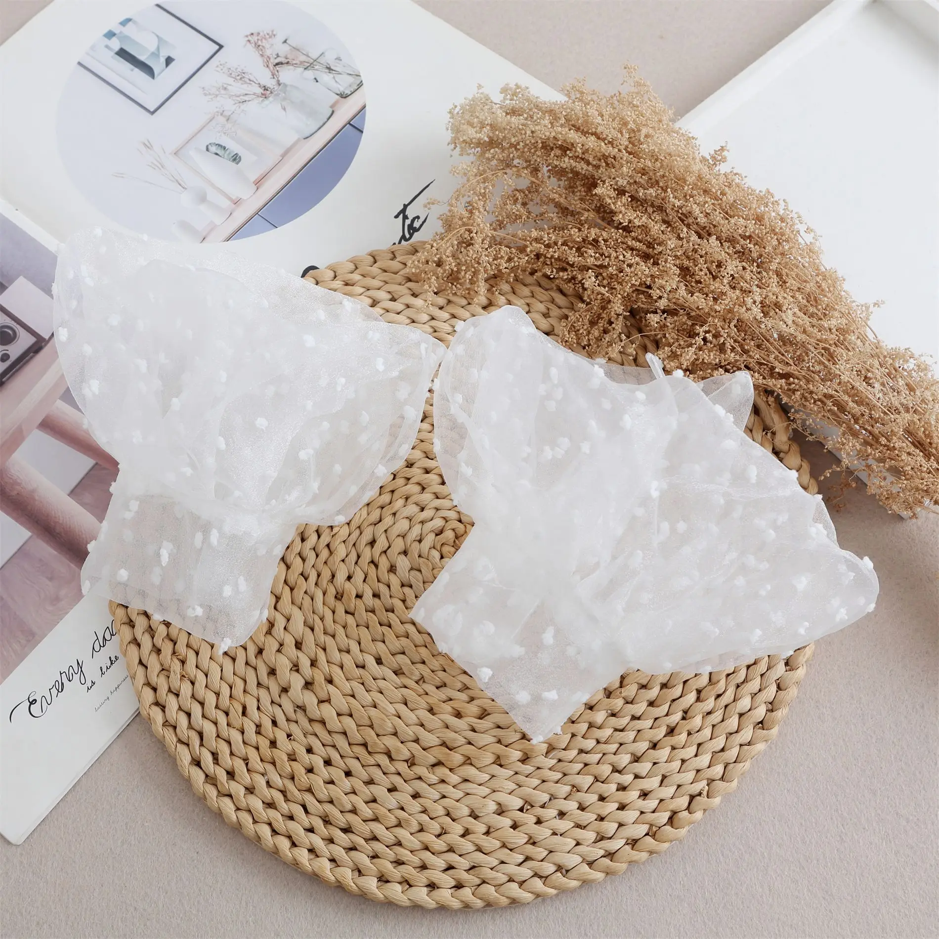 1Pair Detachable Cuffs Mesh Fake Flared Sleeves Double Layer Pleated Ruched False Cuffs Sweater Blouse Wrist Warmers for Women