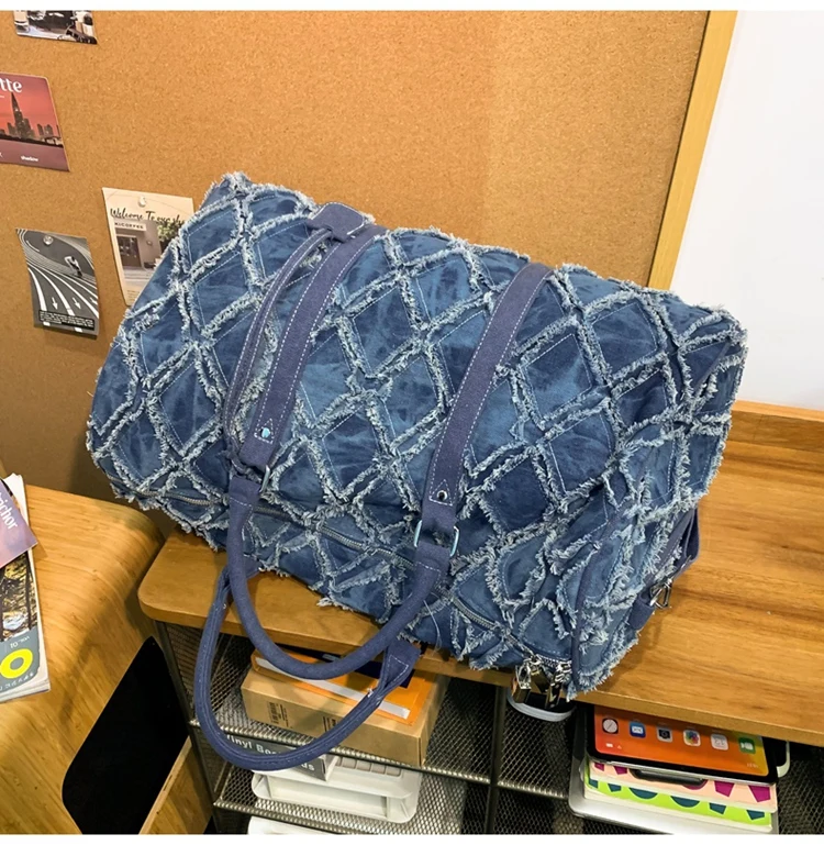 Denim-Reisetasche, modische Reisetasche, Unisex-Umhängetasche, lässige Sporttasche mit einzigartigem, zerrissenem Design, großes Fassungsvermögen, vielseitige Nutzung – Detail 19