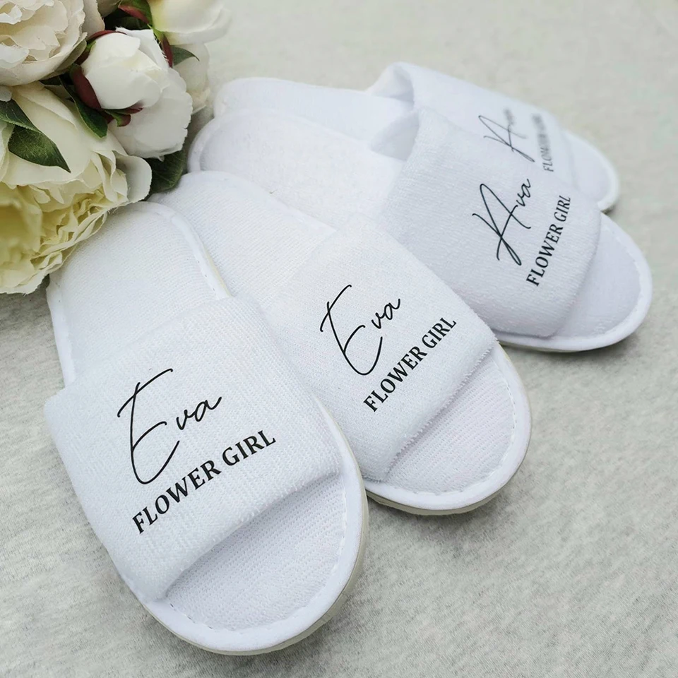 ブライダルシャワーって何？最近注目を集めている「女子だけのパーティー」を徹底解説！ ｜ 結婚ラジオ ｜ 結婚スタイルマガジン 花嫁スリッパ - ブライダルシャワー、独身パーティー、婚約パーティー、結婚式などの花嫁ギフト - 居心地の良いホワイトファー I D