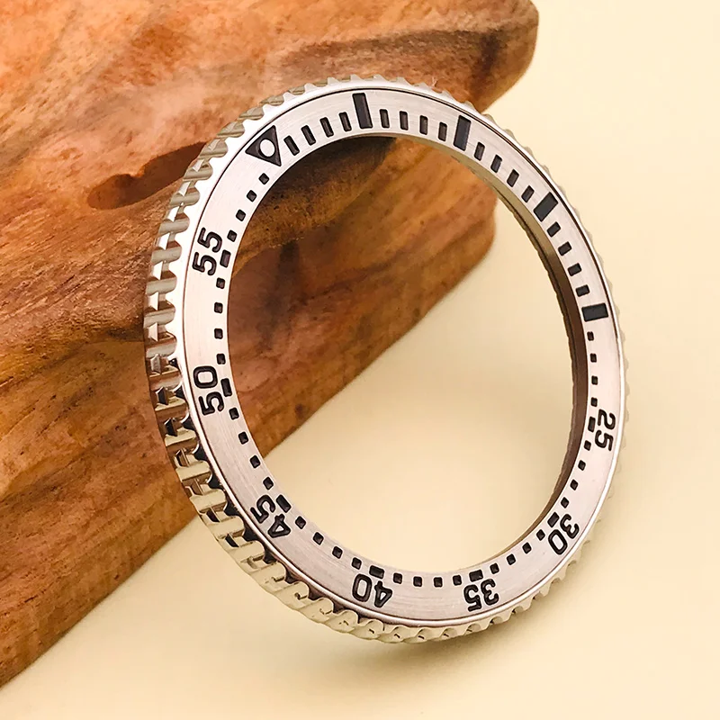 Rolex Montre Oyster Dtejust en rgent vec lunette et épules en cier