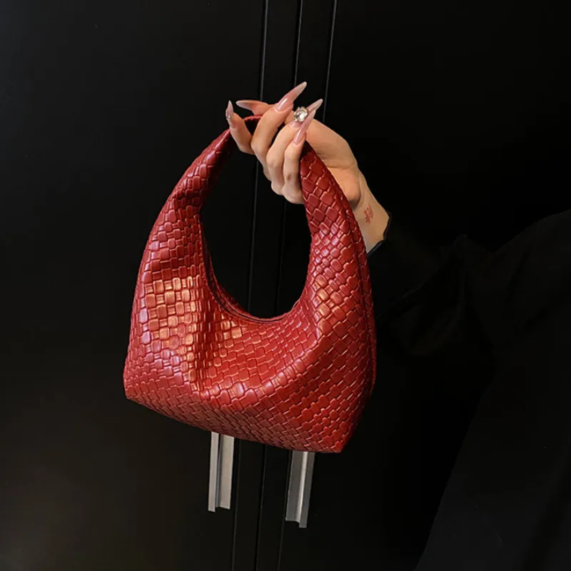 Fashion Trendy Woven Commuting Minimalist Tote Shoulder Bag Niche Design Underarm Shoulder Bag Large Capacity Shoulder Bag 2024