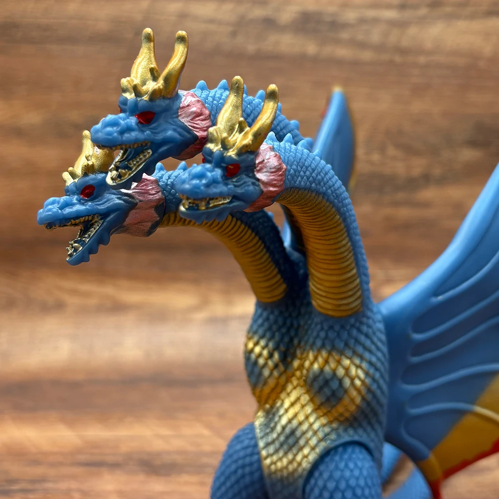 Figura de acción de PVC de goma suave King Ghidorah de 3 cabezas Godzilla  dinosaurio móvil rey del monstruo muñecas coleccionables en miniatura  juguetes 18CM - AliExpress, image size:1000x1000